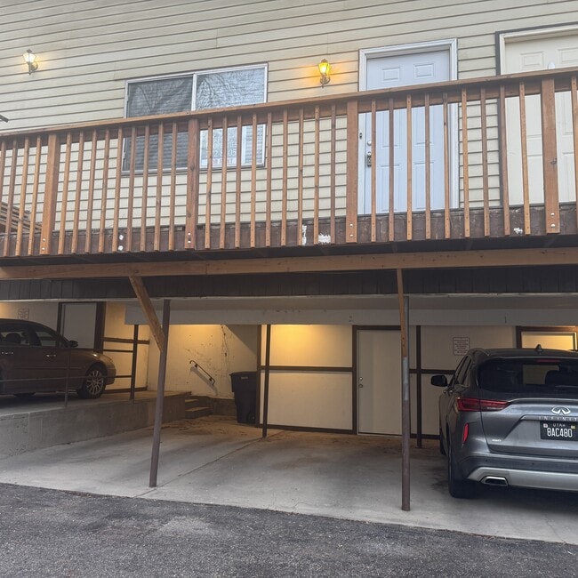 Photo - 702 Wall St Townhome