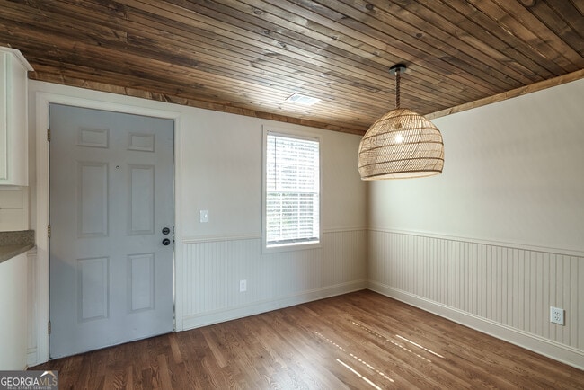 Foto del edificio - 384 Arrowhead Trail NE