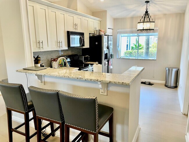 Building Photo - 6 Admirals Ct