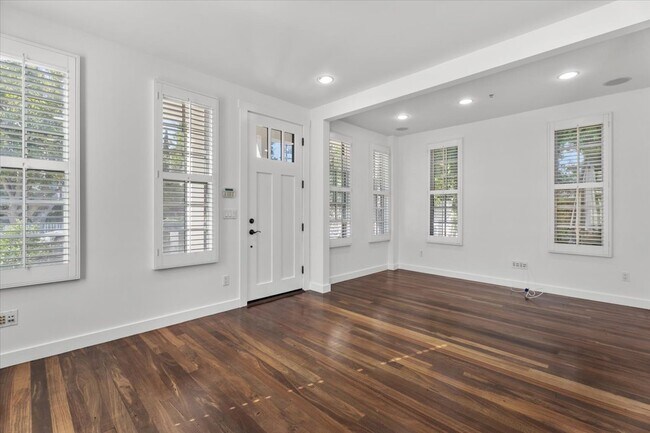 Foto del edificio - 1229 22nd St