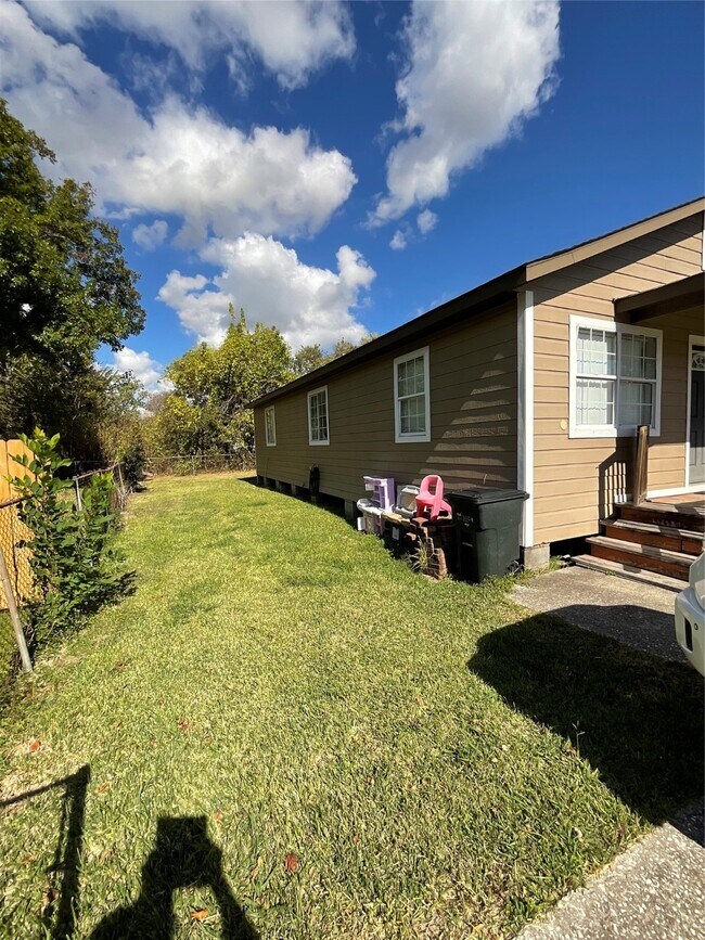 Foto del edificio - 2515 Harris St