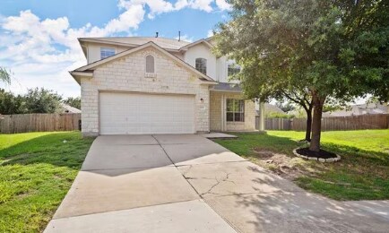 Foto principal - 18600 White Water Cove