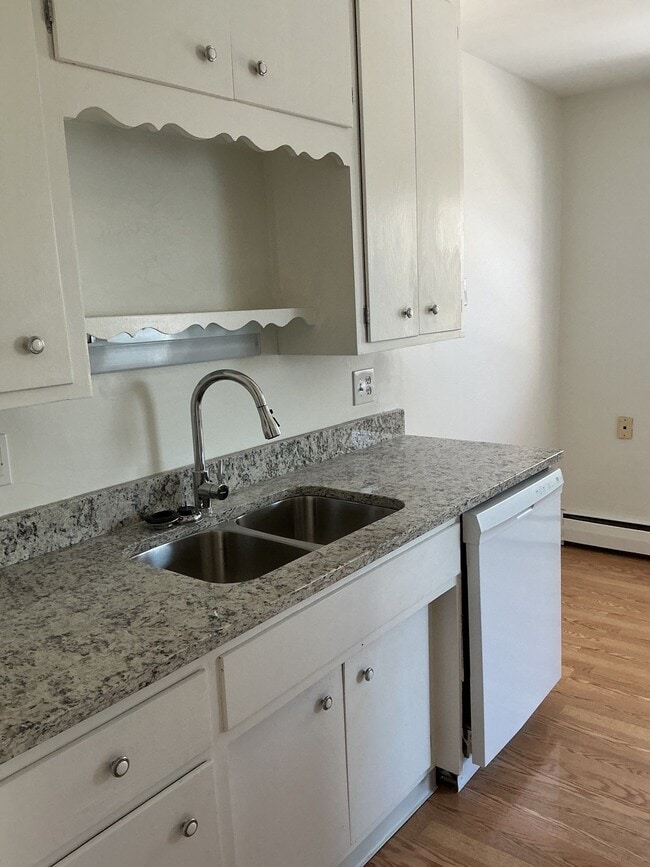 Building Photo - County Road B Apartments