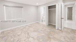 Foto del edificio - 5735 Hayes St