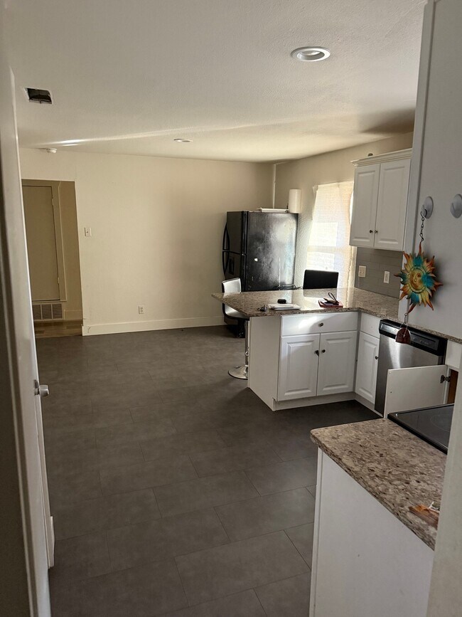 Foto del edificio - 922 Havenwood Dr