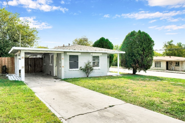 Building Photo - 140 Glenarm Pl