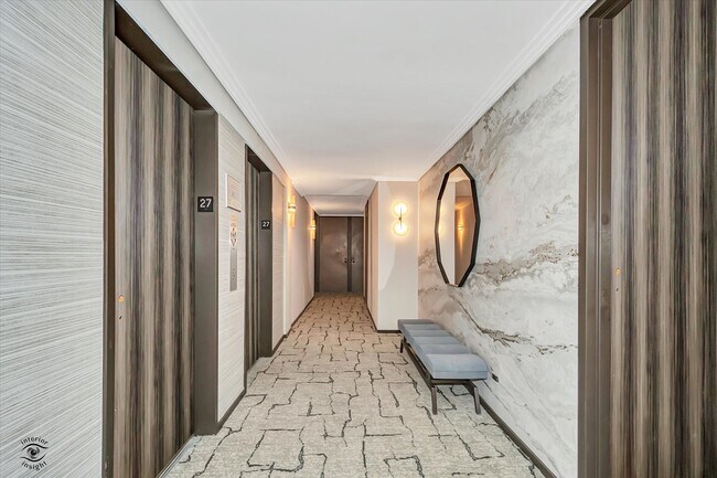 Foto del edificio - 200 E Delaware Pl