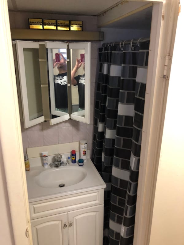 Building Photo - 90-22 70th Dr