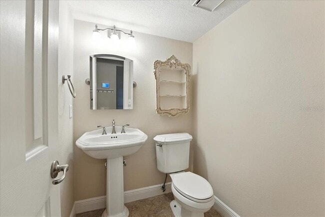 Foto del edificio - 1636 Lawndale Cir