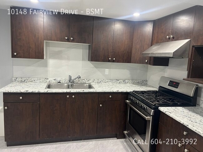 Photo du bâtiment - Newly Renovated Basement In Chilliwack