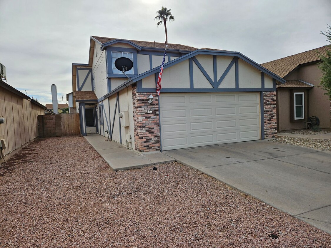 Primary Photo - Val Vista & Baseline 3 bed 2 bath - Vista ...