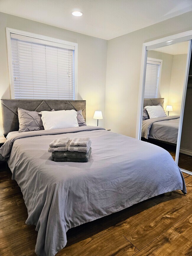 Foto del edificio - 10309 Stone Ave N