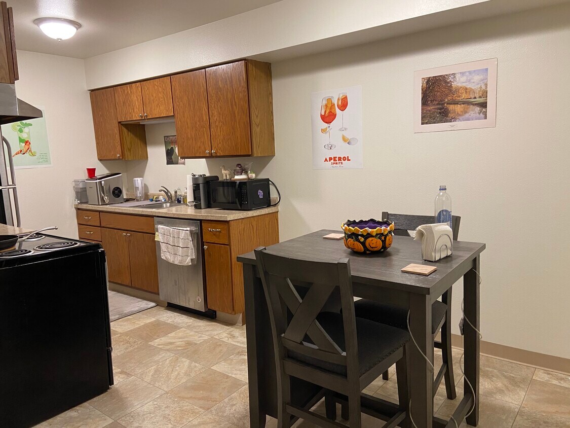 Foto principal - 147 N Hyer Ln
