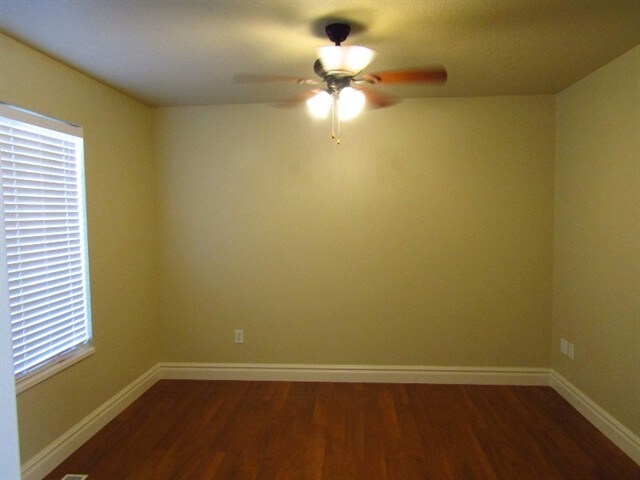 Foto del edificio - 328 S 1250 E