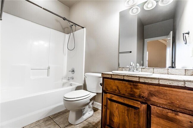 Foto del edificio - 709 SW Sterling Pl