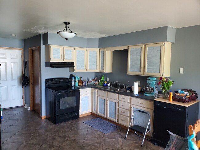 Incluye lavavajillas portátil. - 22 Brighton Cir