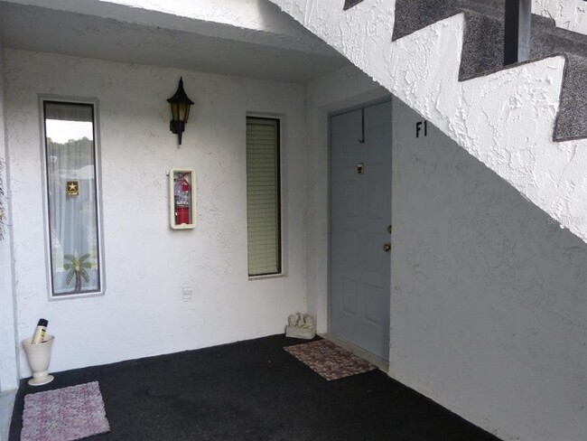 1151 Pine Ridge Cir W Unit F1, Tarpon Springs, Fl 34688 - Condo For 