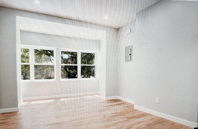 Building Photo - 74 Woodbine St
