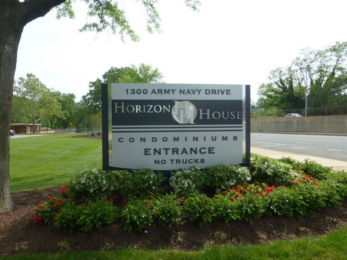 1300 Army Navy Drive - 1300 Army Navy Dr
