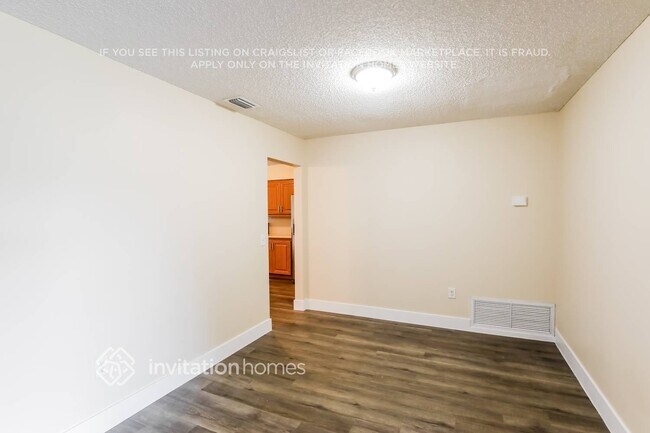 Foto del edificio - 11860 NW 29th Pl