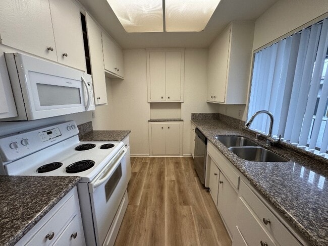 Building Photo - 2603 Harriman Ln