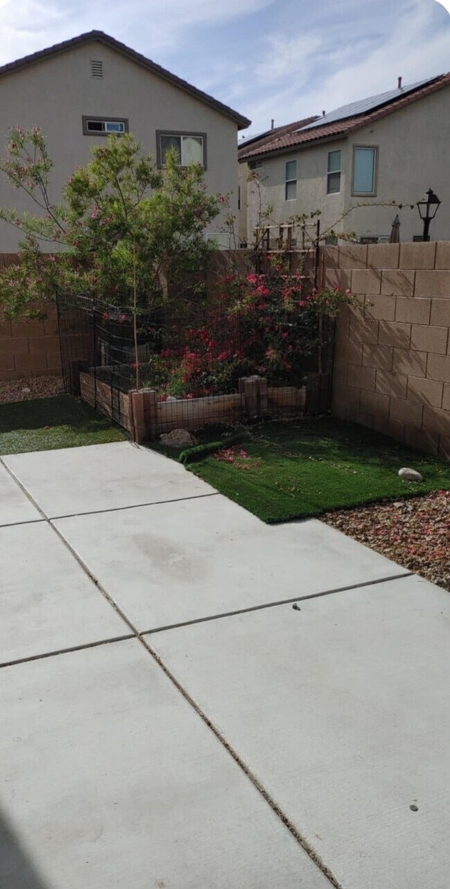 Foto del edificio - 7244 Nova Ridge Ct