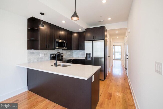 Building Photo - 2022 N 5th St