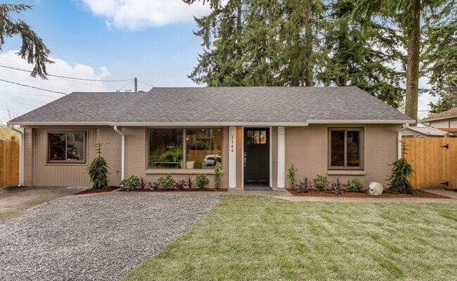 Building Photo - Spacious 3-Bedroom Home in Shoreline