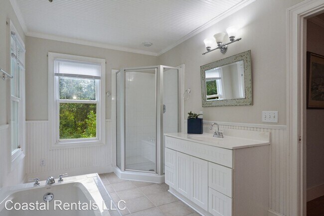 Building Photo - 3 br, 3.5 bath House - 18 Pritchard Street
