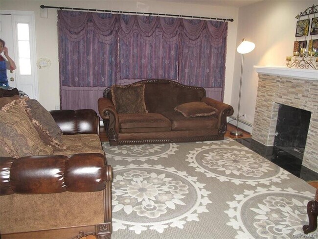 Foto del edificio - 428 Saw Mill River Rd
