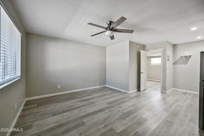 Foto del edificio - 3025 N 32nd St