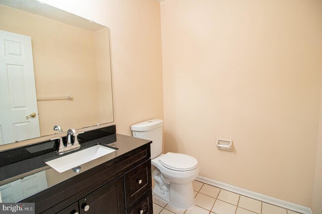 Building Photo - 96 Clearfalls Ct