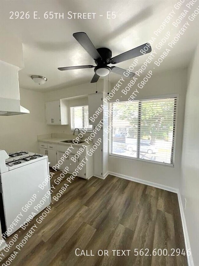 Photo - 2926 E 65th St Apartment