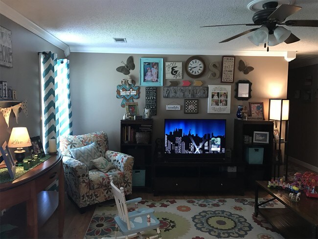 Foto del edificio - 4307 S Caraway Rd