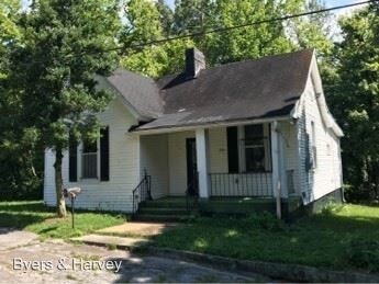 Foto principal - 2 br, 1 bath House - 206 Woods Alley