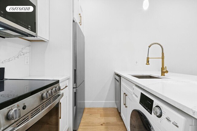 Foto del edificio - 202 W 96th St