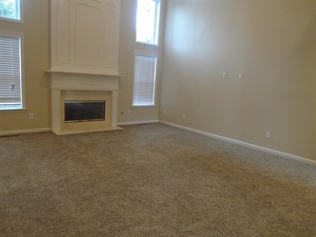 Building Photo - 1369 Darian Ln