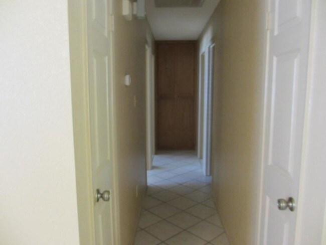 Foto del edificio - 4665 W 19th St