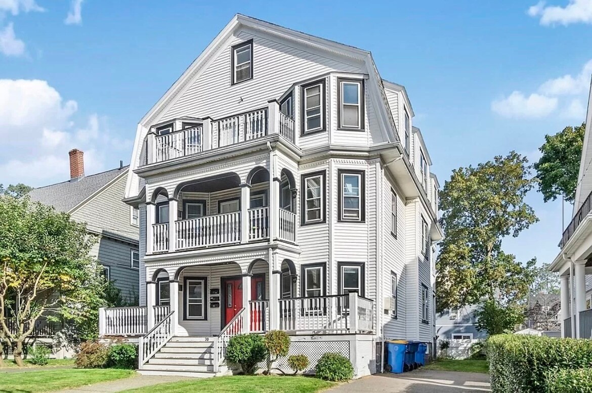 30 Bellevue Ave Unit 3, Winthrop, MA 02152 Apartments in Winthrop, MA