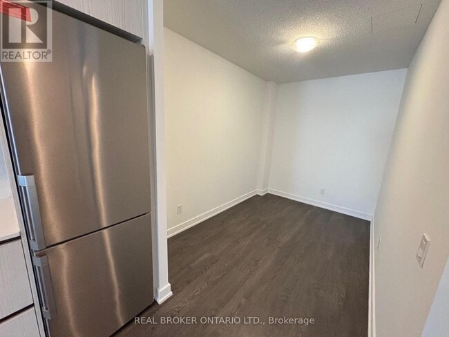 Building Photo - 251 Manitoba St