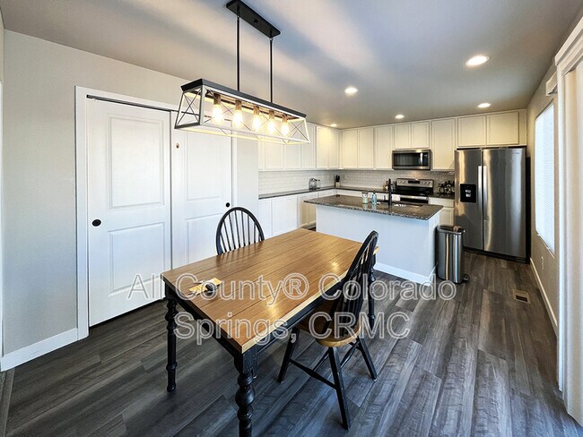 Foto del edificio - 10520 Horton Dr