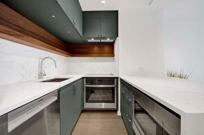 Foto del edificio - 900 N Lake Shore Dr