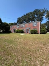 Building Photo - 610 Chesnut St