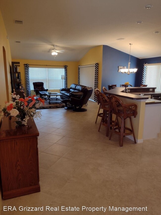 Building Photo - 2 br, 2 bath House - 9213 SE 166th Sprung ...