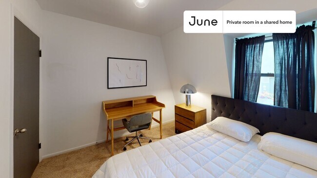 Foto del edificio - Room in Shared 5 bed/2 bath home in Logan Circle
