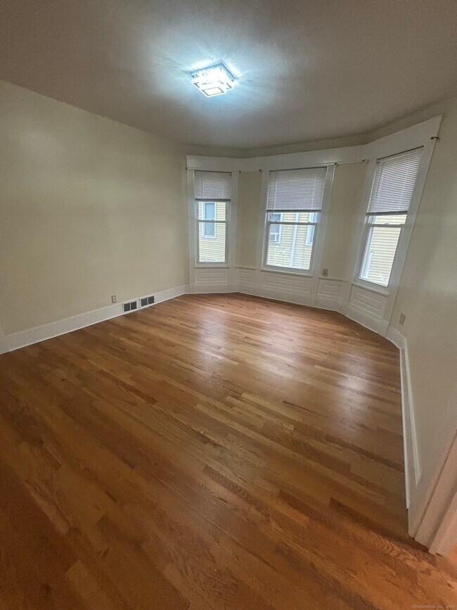 Building Photo - 85 S Burritt St