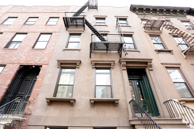 Foto del edificio - 559 Henry St
