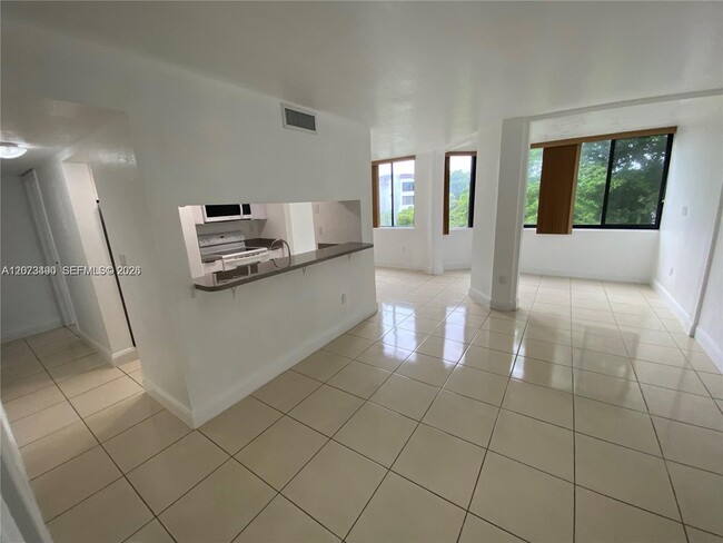 Foto del edificio - 8365 SW 152nd Ave