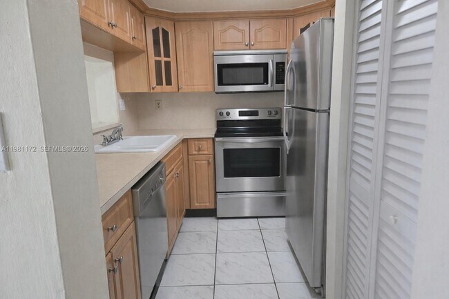 Foto del edificio - 2075 SW 122nd Ave