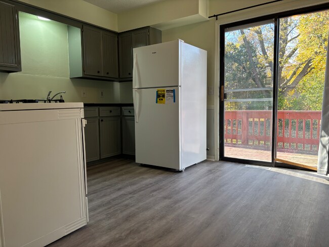 Foto del edificio - 3701 Kalamazoo Ave SE